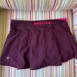 Lululemon Pace Rival mid-rise tennis skort in Bordeaux Trouble, sz 8, EUC